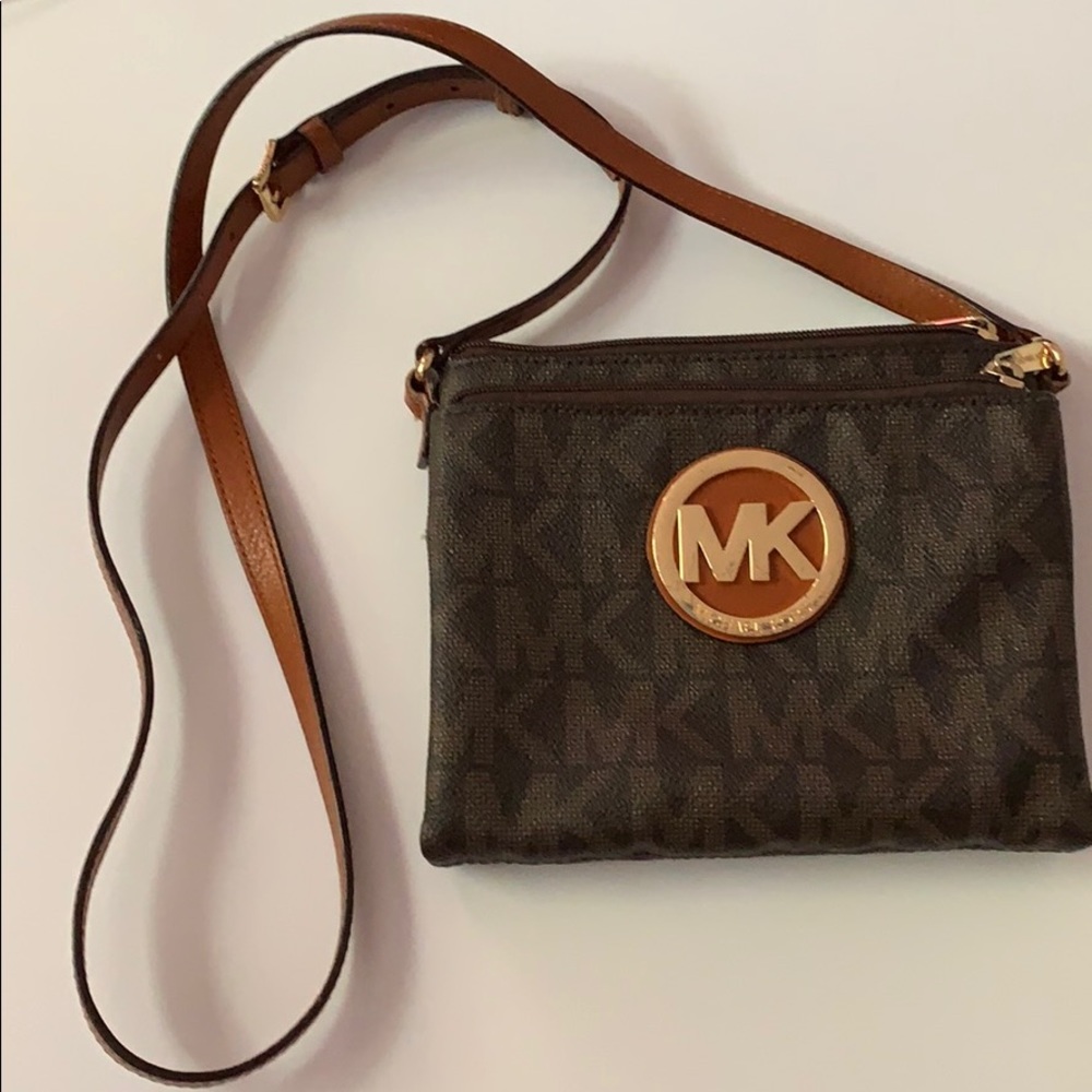 Micheal Kors Crossbody Purse